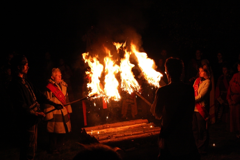 Slavnostn zaplen ohn